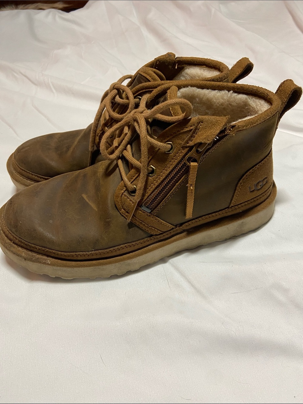 UGG Neumel Zip Men’s Brown Leather Chukka Boots with Shearling Trim